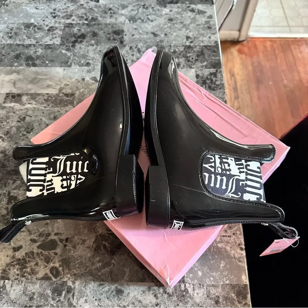 Juicy Couture Glossy Black Chelsea Boots